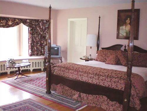 Montague Inn Saginaw Esterno foto