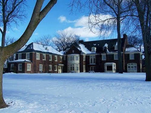 Montague Inn Saginaw Esterno foto