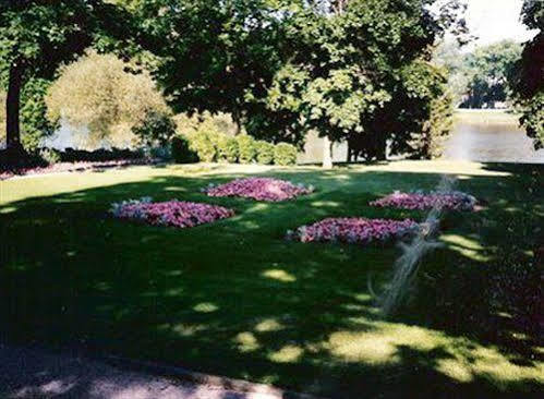 Montague Inn Saginaw Esterno foto